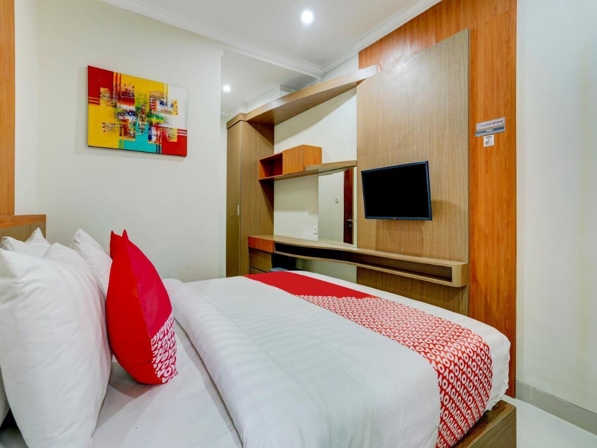 Pesanggaran Super Oyo Capital O 90291 Vin Stay Petanu מראה חיצוני תמונה
