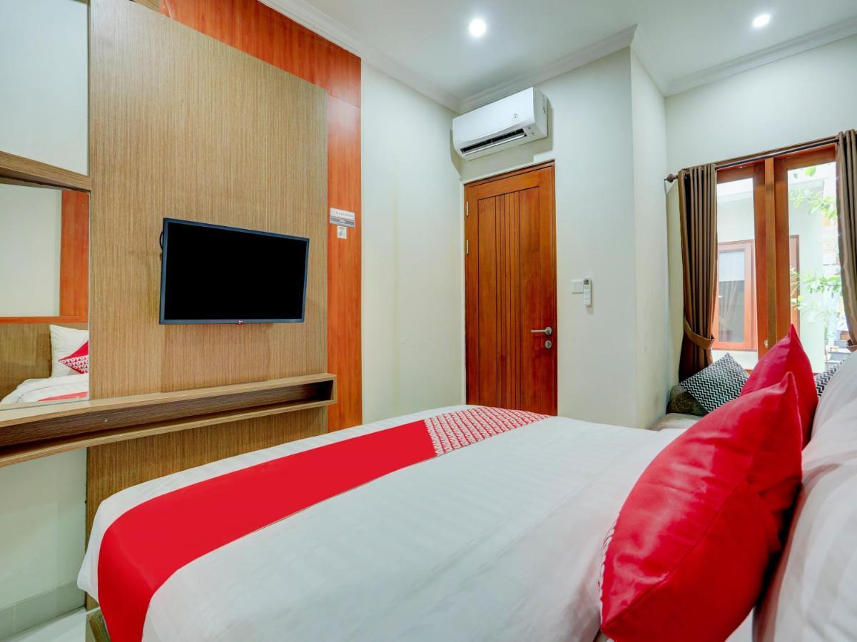 Pesanggaran Super Oyo Capital O 90291 Vin Stay Petanu מראה חיצוני תמונה