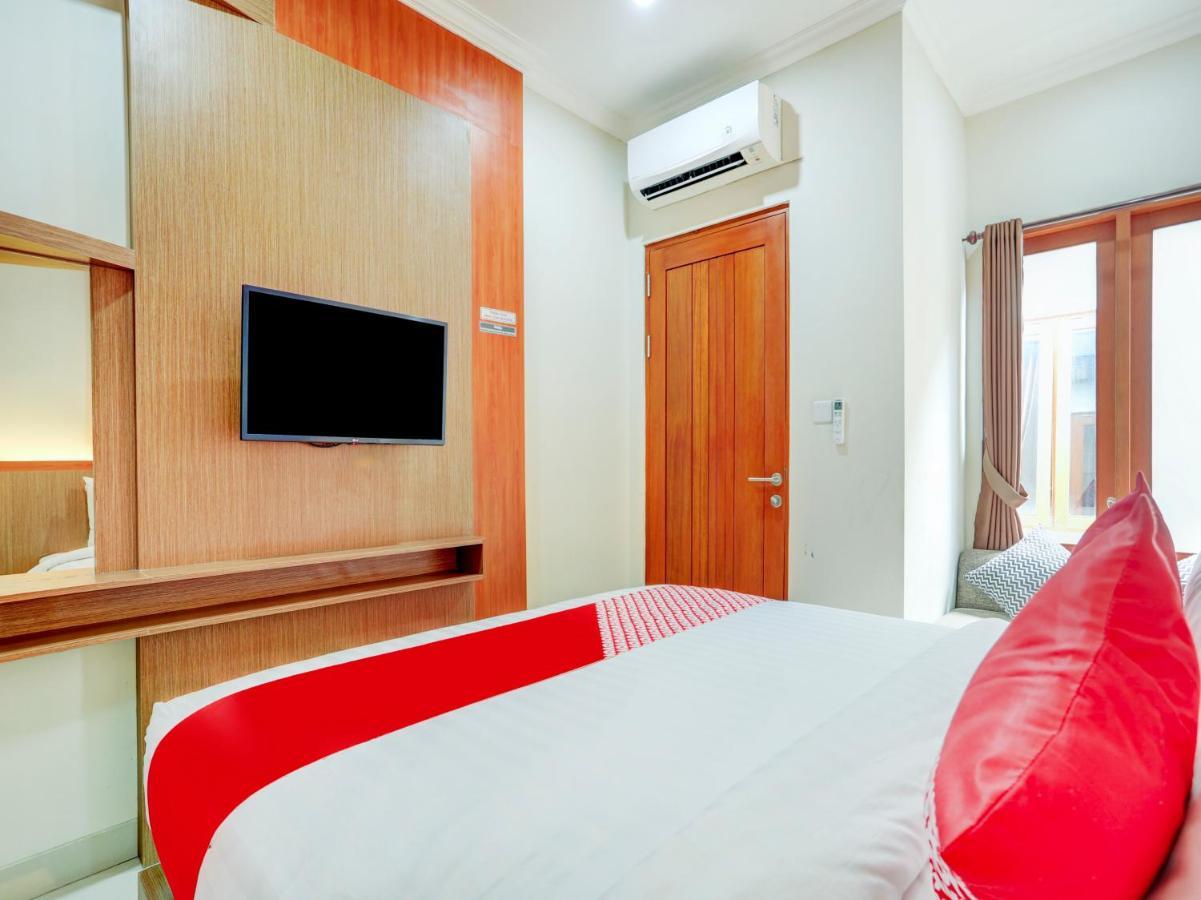 Pesanggaran Super Oyo Capital O 90291 Vin Stay Petanu מראה חיצוני תמונה
